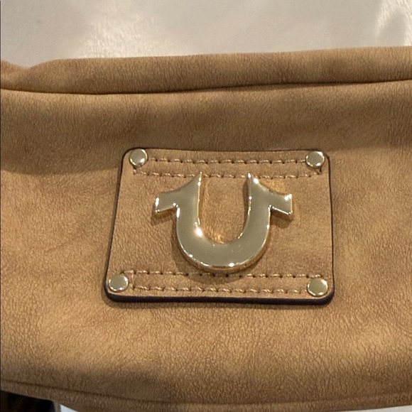 True Religion Shoulder Mini Purse Faux Faux Leather Suede Feel Camel Gold Tones - Picture 3 of 16